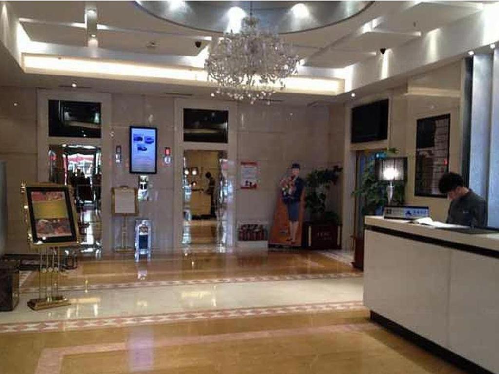 รามาดา พลาซา เซินหยาง ซิตี้ เซ็นเตอร์ Hotel เสิ่นหยาง ภายนอก รูปภาพ