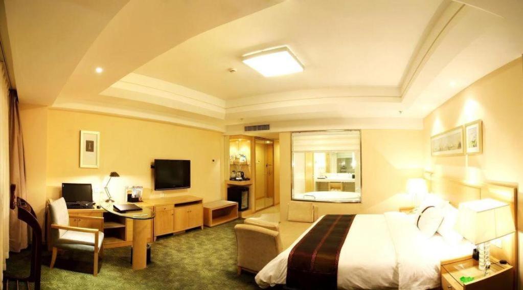 รามาดา พลาซา เซินหยาง ซิตี้ เซ็นเตอร์ Hotel เสิ่นหยาง ภายนอก รูปภาพ