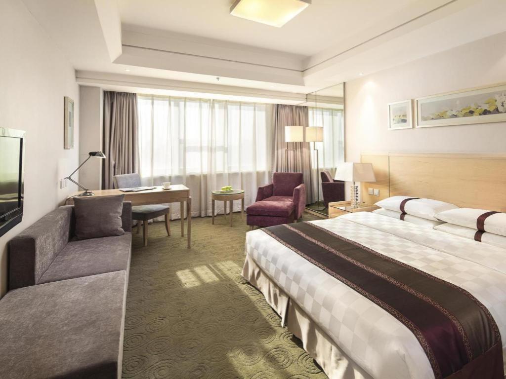 รามาดา พลาซา เซินหยาง ซิตี้ เซ็นเตอร์ Hotel เสิ่นหยาง ภายนอก รูปภาพ