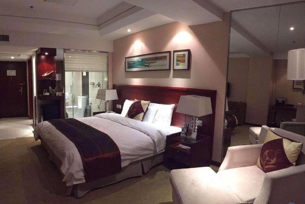 รามาดา พลาซา เซินหยาง ซิตี้ เซ็นเตอร์ Hotel เสิ่นหยาง ภายนอก รูปภาพ