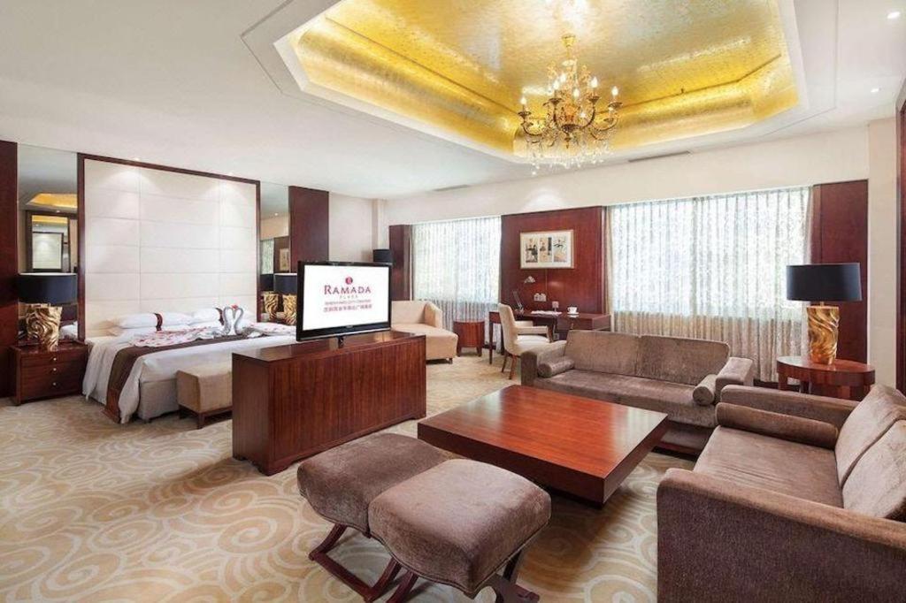 รามาดา พลาซา เซินหยาง ซิตี้ เซ็นเตอร์ Hotel เสิ่นหยาง ภายนอก รูปภาพ